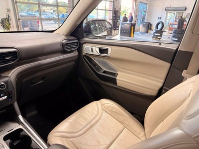 2020 Ford Explorer Platinum w/ Blind Spot Alert