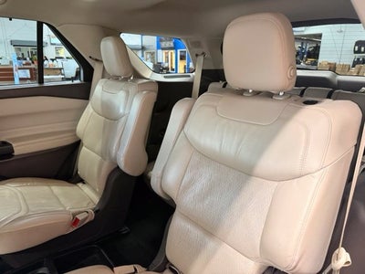 2020 Ford Explorer Platinum w/ Blind Spot Alert
