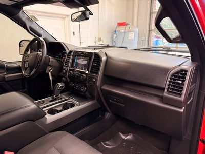 2019 Ford F-150 XLT w/ NAVIGATION