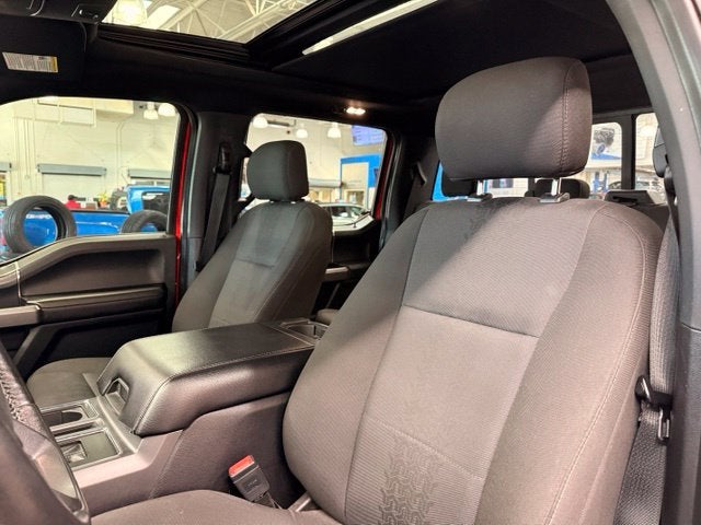 2019 Ford F-150 XLT w/ NAVIGATION