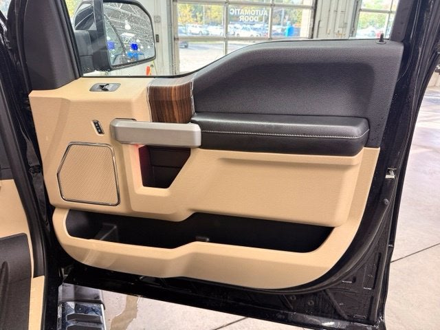 2017 Ford F-150 Lariat w/ BLIND SPOT ALERT