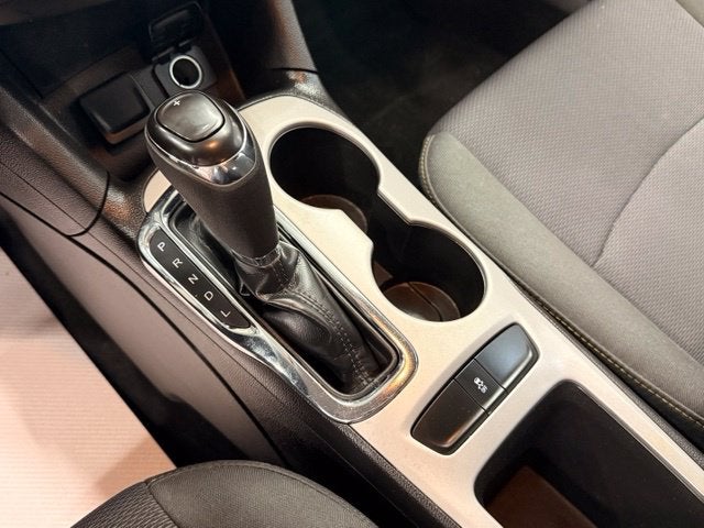 2017 Chevrolet Cruze LS w/ Backup Cam