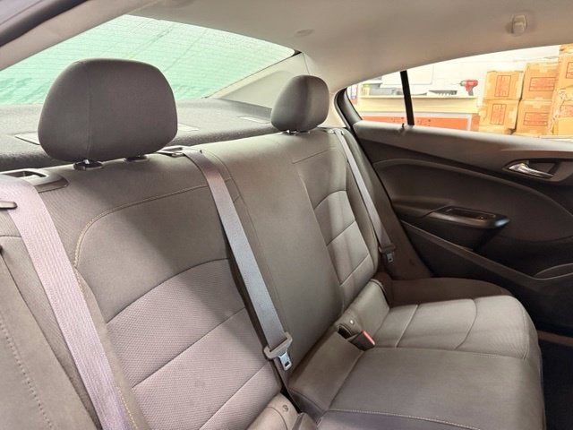 2017 Chevrolet Cruze LS w/ Backup Cam