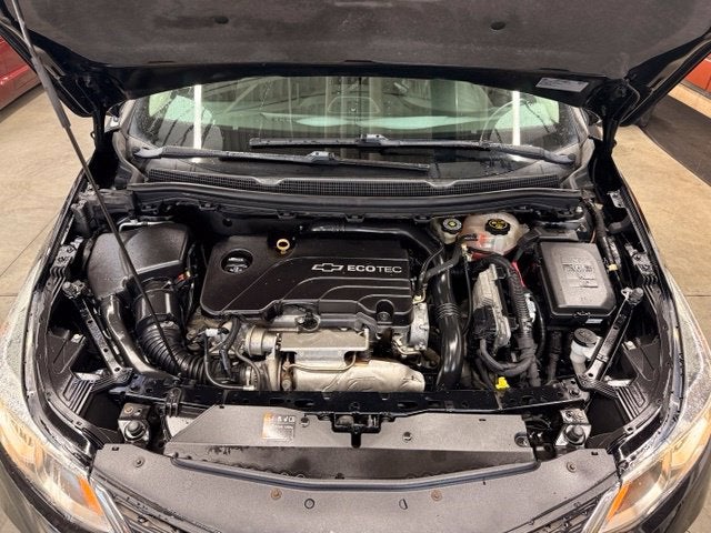 2017 Chevrolet Cruze LS w/ Backup Cam