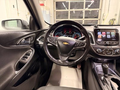 2017 Chevrolet Malibu LT w/ Bluetooth