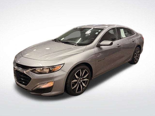 2025 Chevrolet Malibu RS w/ Collision Alert