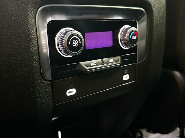 2023 GMC Yukon SLE