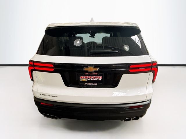2024 Chevrolet Traverse LS