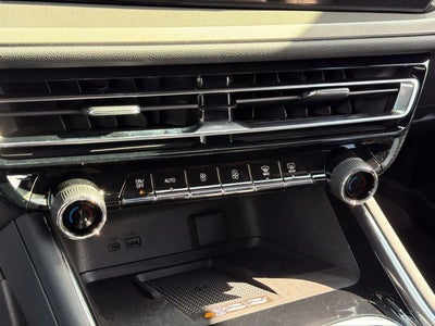 2027 Chevrolet Traverse LT 1LT