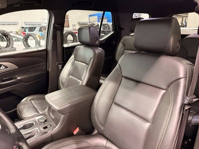 2023 Chevrolet Traverse LT Leather w/ BLIND ZONE ALERT