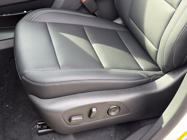 2027 Chevrolet Traverse LT 2LT