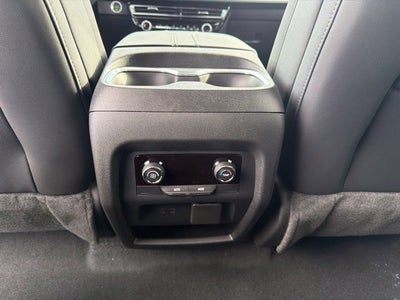 2027 Chevrolet Traverse LT 2LT