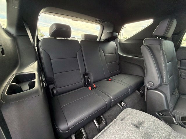 2027 Chevrolet Traverse LT 2LT