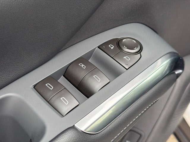 2027 Chevrolet Traverse LT 2LT