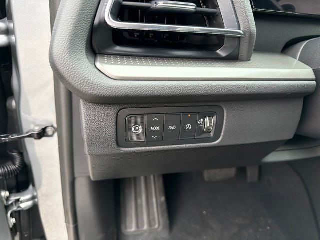 2027 Chevrolet Traverse LT 2LT