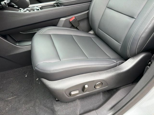 2027 Chevrolet Traverse LT 2LT