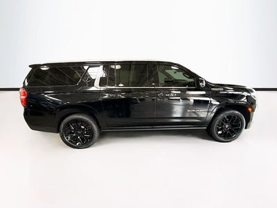 2022 Chevrolet Suburban High Country