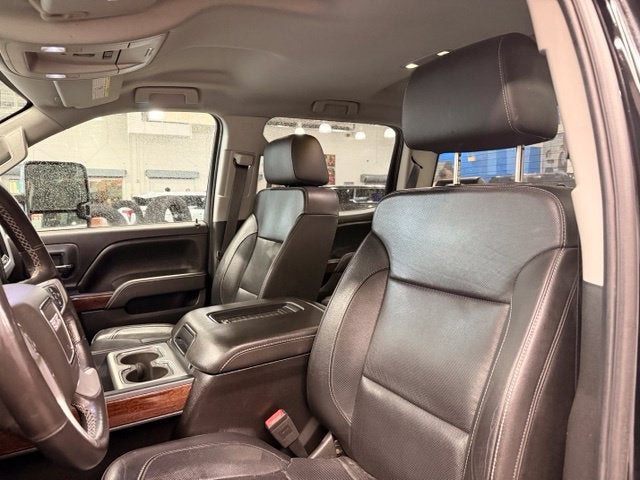 2017 GMC Sierra 2500HD SLT 6.0L V8 w/ LEATHER SEATS