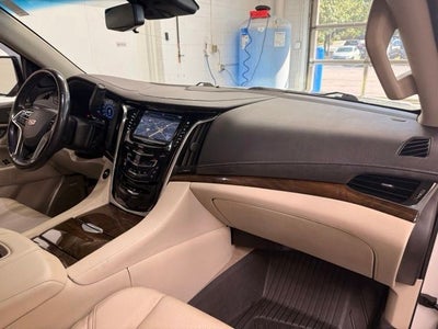 2018 Cadillac Escalade Luxury
