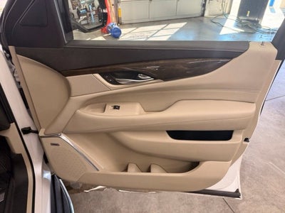 2018 Cadillac Escalade Luxury