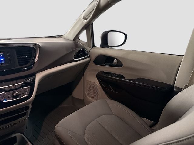2017 Chrysler Pacifica LX