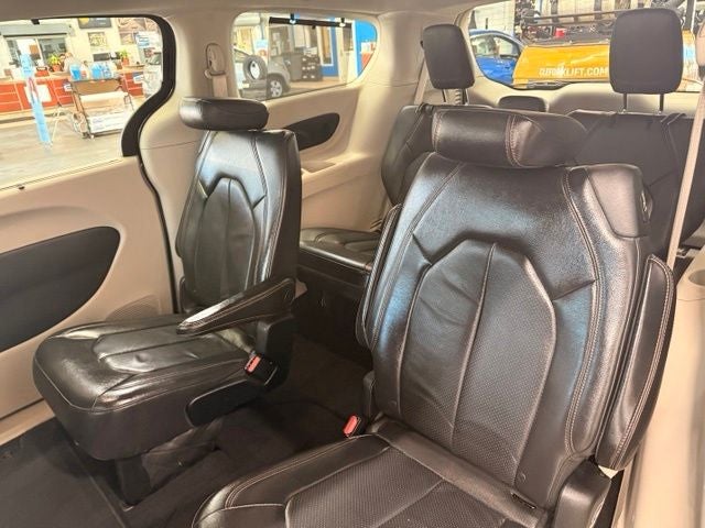 2017 Chrysler Pacifica Touring L Plus