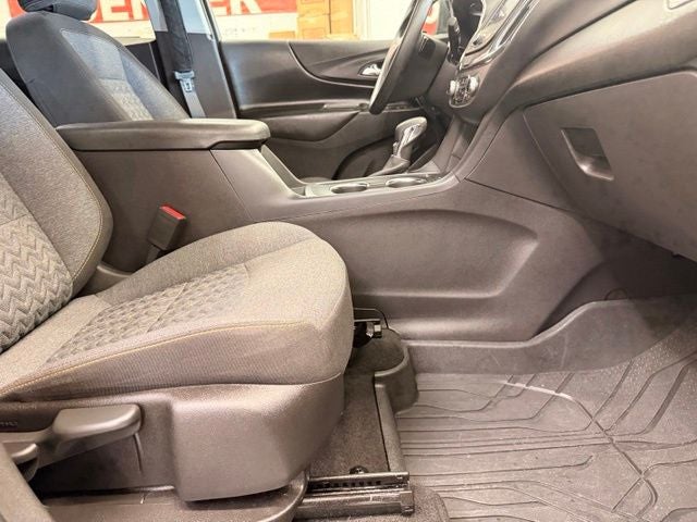 2024 Chevrolet Equinox LT w/ Blind Zone Alert
