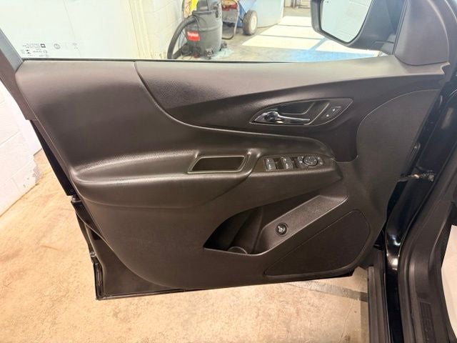2024 Chevrolet Equinox LT w/ Blind Zone Alert