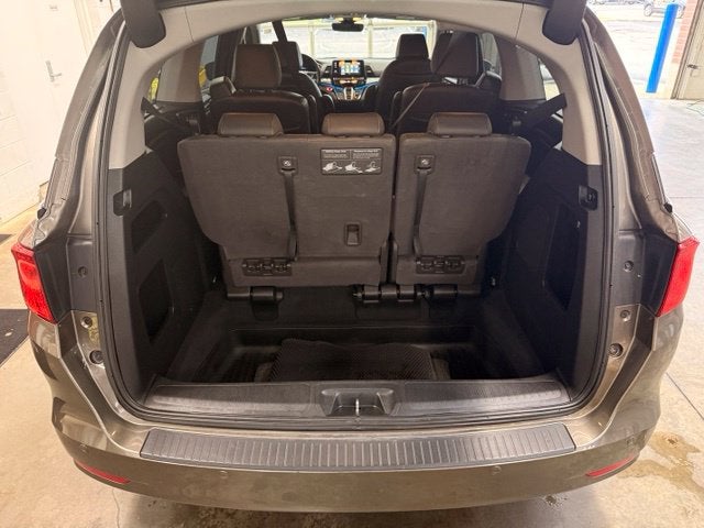 2021 Honda Odyssey Touring W/ POWER SLIDING DOORS