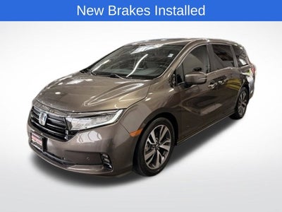 2021 Honda Odyssey Touring W/ POWER SLIDING DOORS