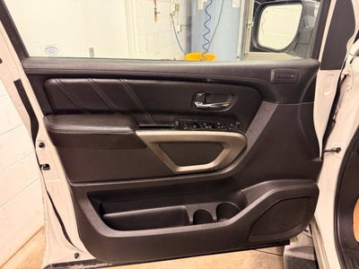 2015 Nissan Armada Platinum AWD w/ Rear DVD