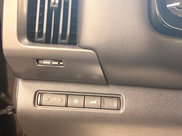 2023 Nissan Pathfinder SL AWD w/ POWER LIFTGATE