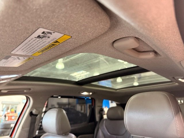 2019 Hyundai Santa Fe Limited AWD w/ COLLISION ALERT