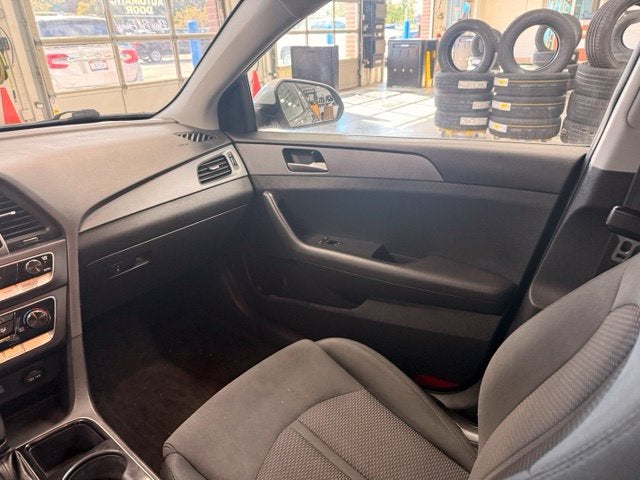 2019 Hyundai Sonata SE w/ BLIND SPOT ALERT