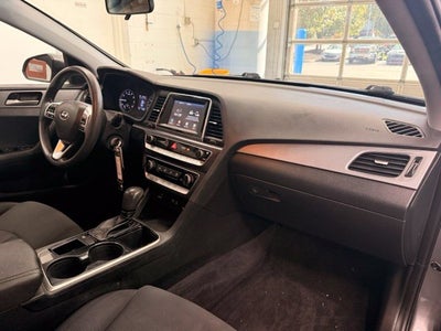2019 Hyundai Sonata SE w/ BLIND SPOT ALERT