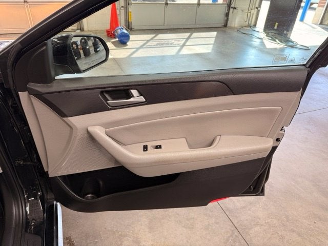 2016 Hyundai Sonata Sport W/ 4 NEW TIRES