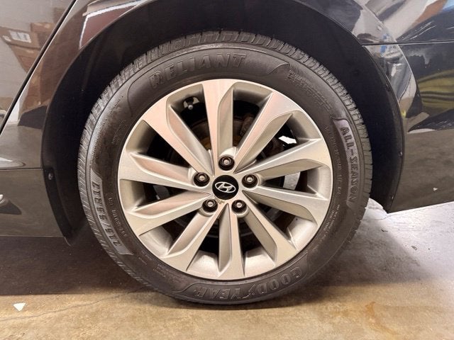 2016 Hyundai Sonata Sport W/ 4 NEW TIRES