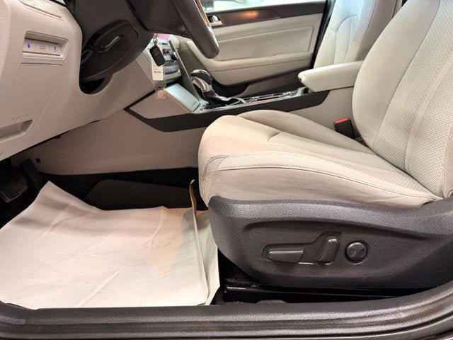 2016 Hyundai Sonata Sport W/ 4 NEW TIRES