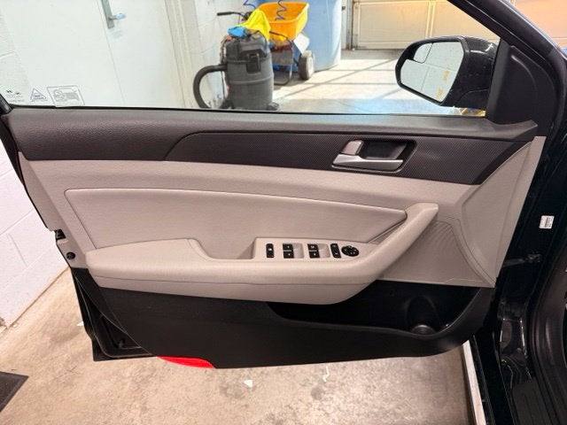 2016 Hyundai Sonata Sport W/ 4 NEW TIRES