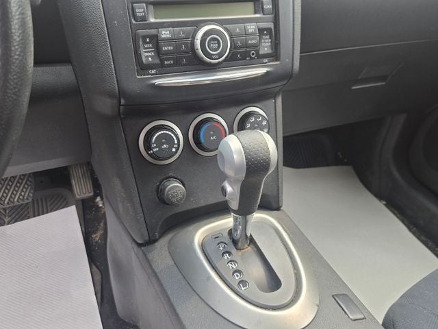 2013 Nissan Rogue S AWD W/ NEW TIRES