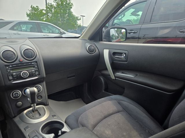 2013 Nissan Rogue S AWD W/ NEW TIRES