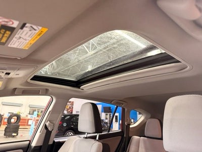 2018 Toyota RAV4 XLE w/ Blind Spot Alert