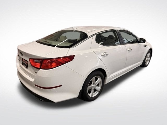 2015 Kia Optima LX w/ Auto Headlights
