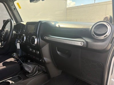 2013 Jeep Wrangler Unlimited Sahara 4WD W/6SP MANUAL