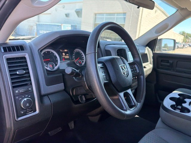 2019 RAM 1500 Classic Express 4WD