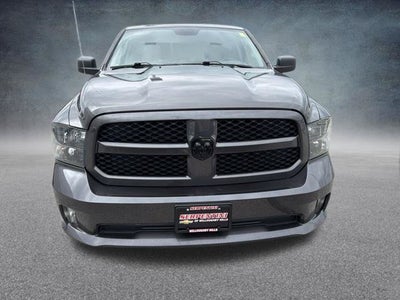 2019 RAM 1500 Classic Express 4WD