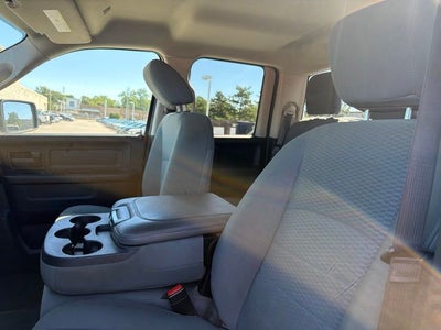 2019 RAM 1500 Classic Express 4WD