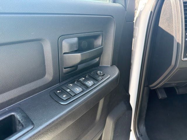 2017 RAM 1500 SXT 4WD
