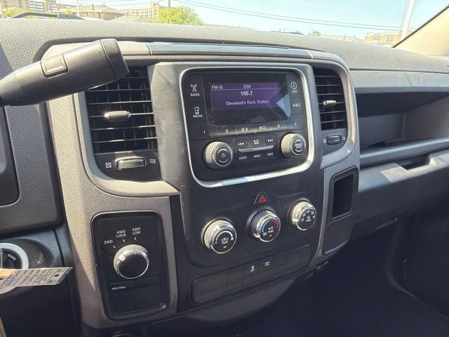 2017 RAM 1500 SXT 4WD