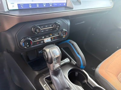 2022 Ford Bronco Outer Banks AWD W/ HEATED SEATS